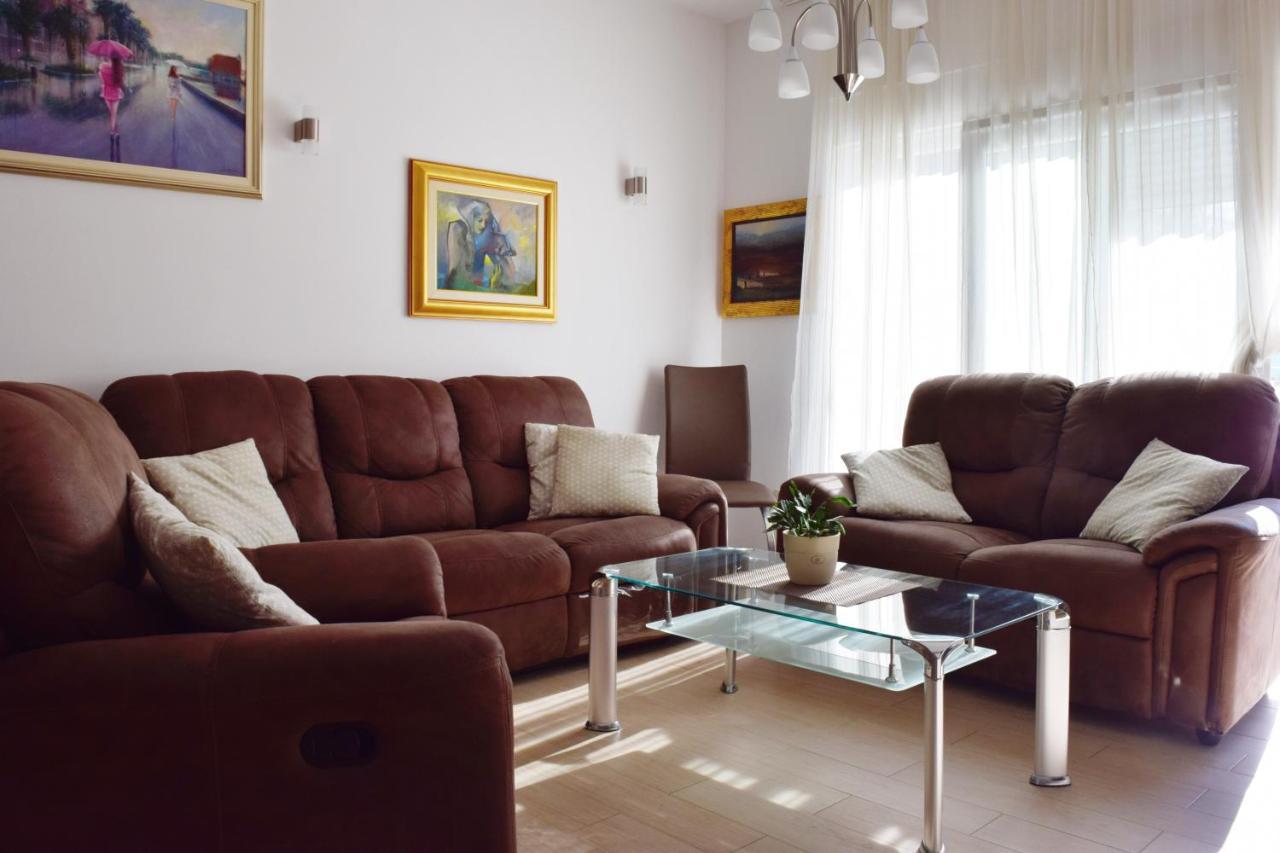 Rosemary Apartments Duće Esterno foto